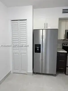 3680 N 56th Ave # 823, Hollywood FL 33021