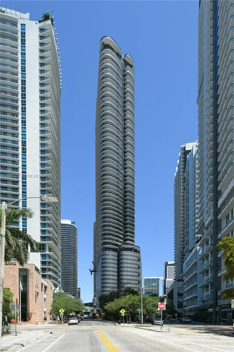 1000 Brickell # 2014, Miami FL 33131 photo 4
