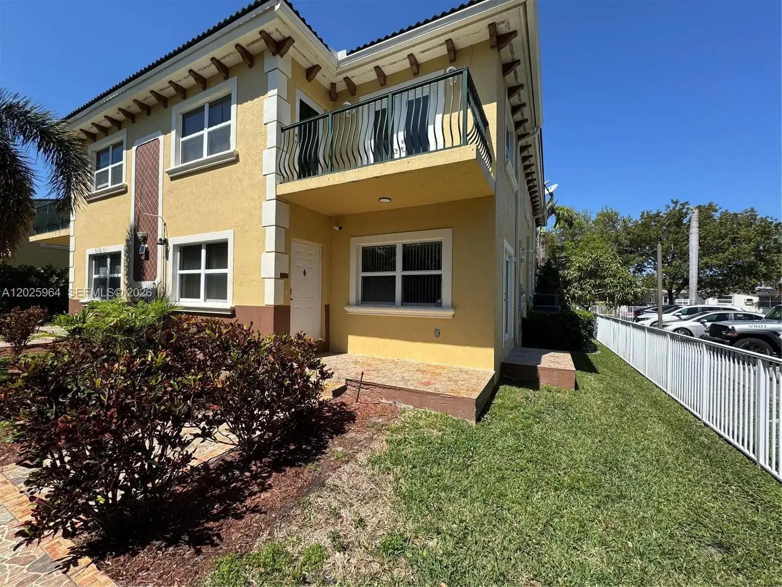 720 NE 4th Ct # 720, Hallandale Beach FL 33009