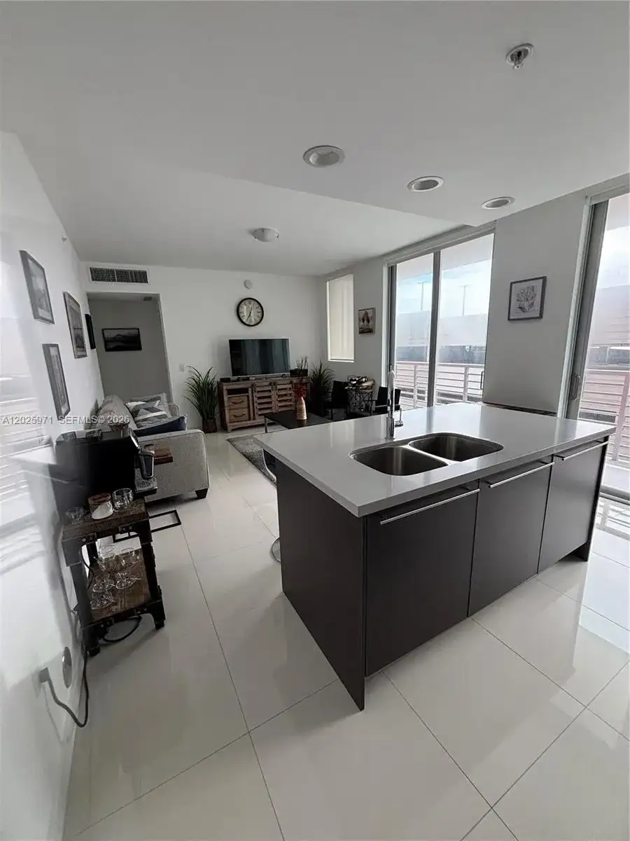 7875 NW 107th Ave # 504, Doral FL 33178 photo 3