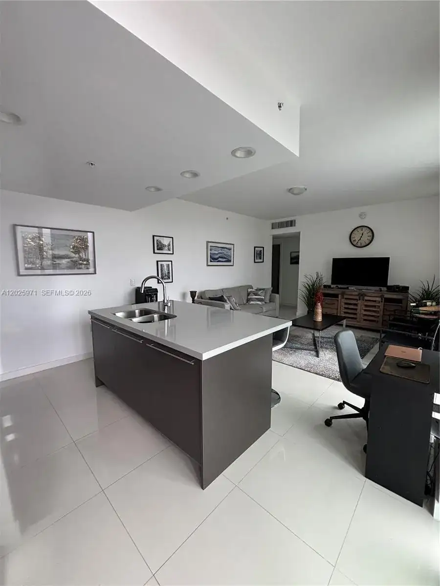 7875 NW 107th Ave # 504, Doral FL 33178 photo 4