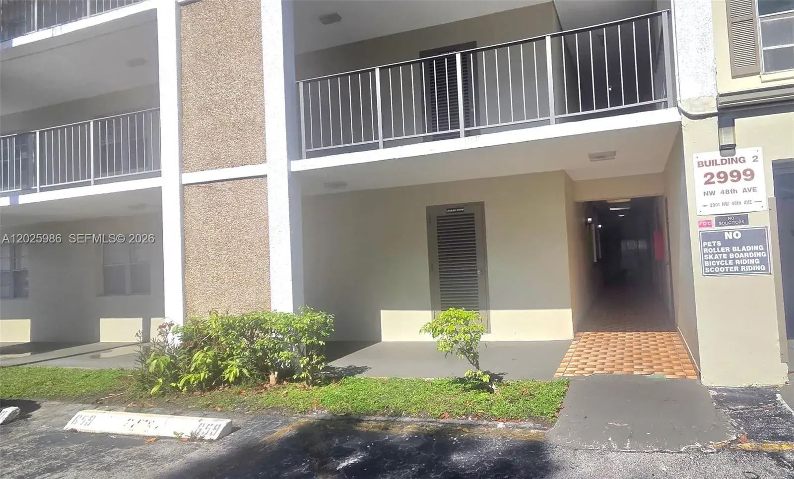 2999 NW 48th Ave # 246, Lauderdale Lakes FL 33313