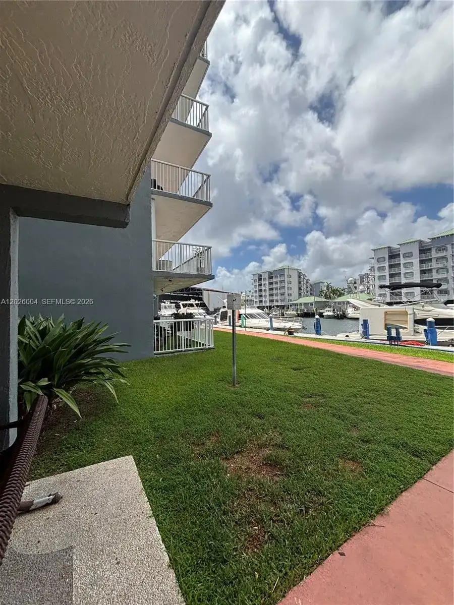 1800 NW 24th Ave # 314, Miami FL 33125 photo 4