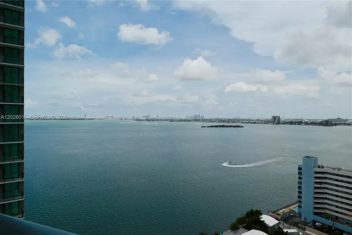 650 NE 32 # 1906, Miami FL 33137