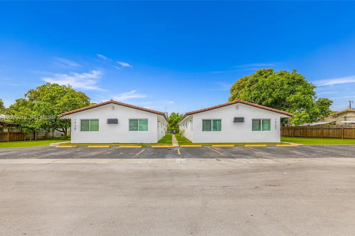 1927/1929 Roosevelt St, Hollywood FL 33020