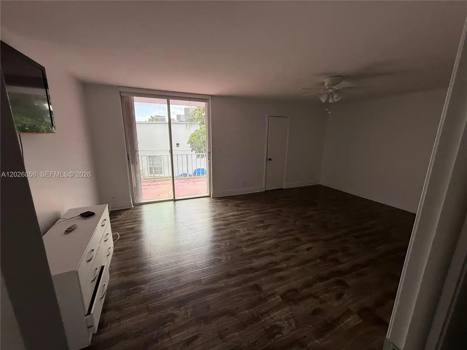 2606 NE 10 ST # 2606, Hallandale Beach FL 33009 photo 2