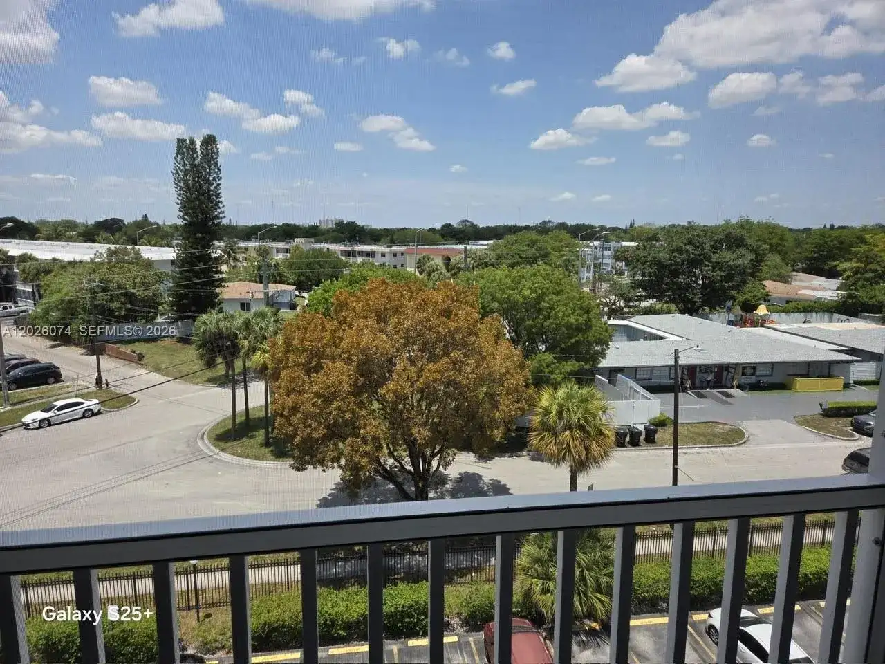 16851 NE 23rd Ave # B601, North Miami Beach FL 33160 photo 3