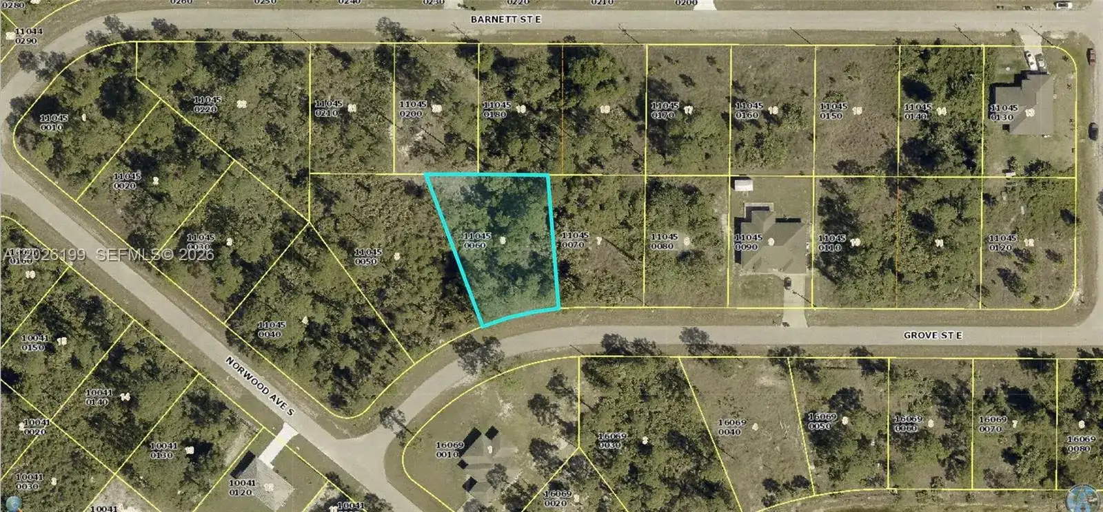1047 Grove St E, Lehigh Acres FL 33974 photo 2