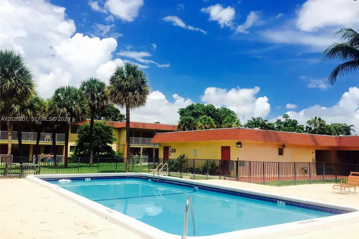 850 E Commercial Blvd # 220C, Oakland Park FL 33334