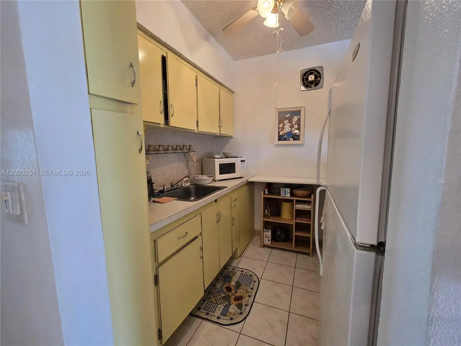820 SW 11 Street # 4B, Hallandale Beach FL 33009 photo 4