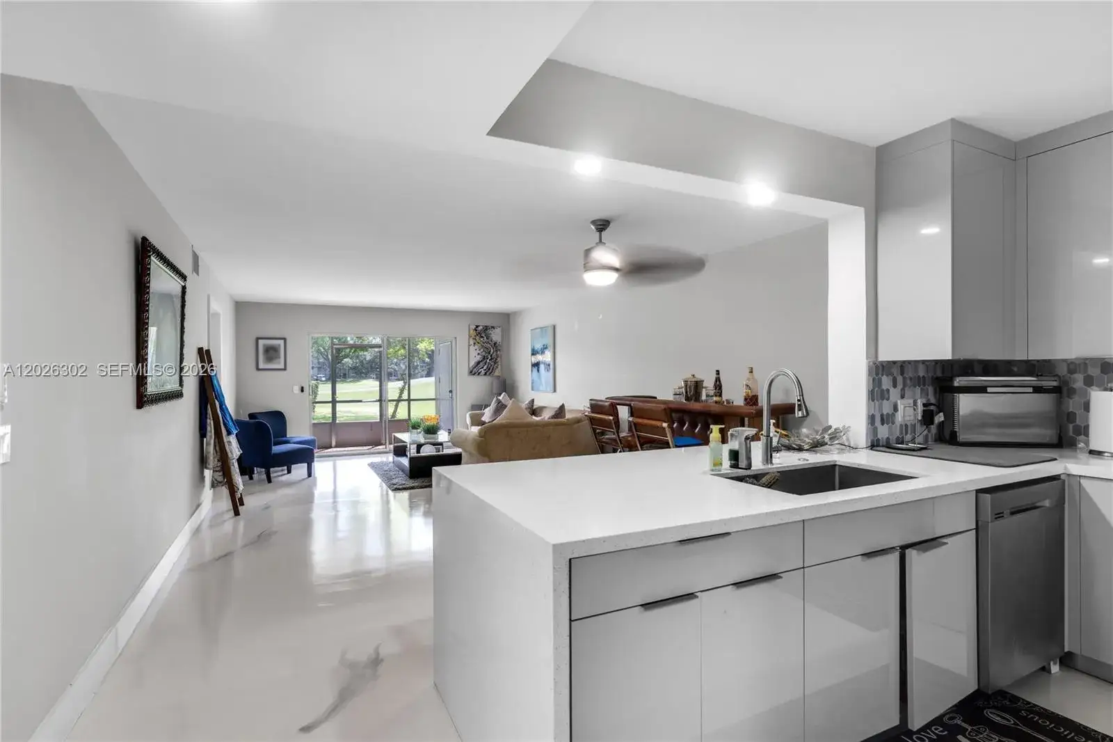 900 SW 128th Ave # 105D, Pembroke Pines FL 33027