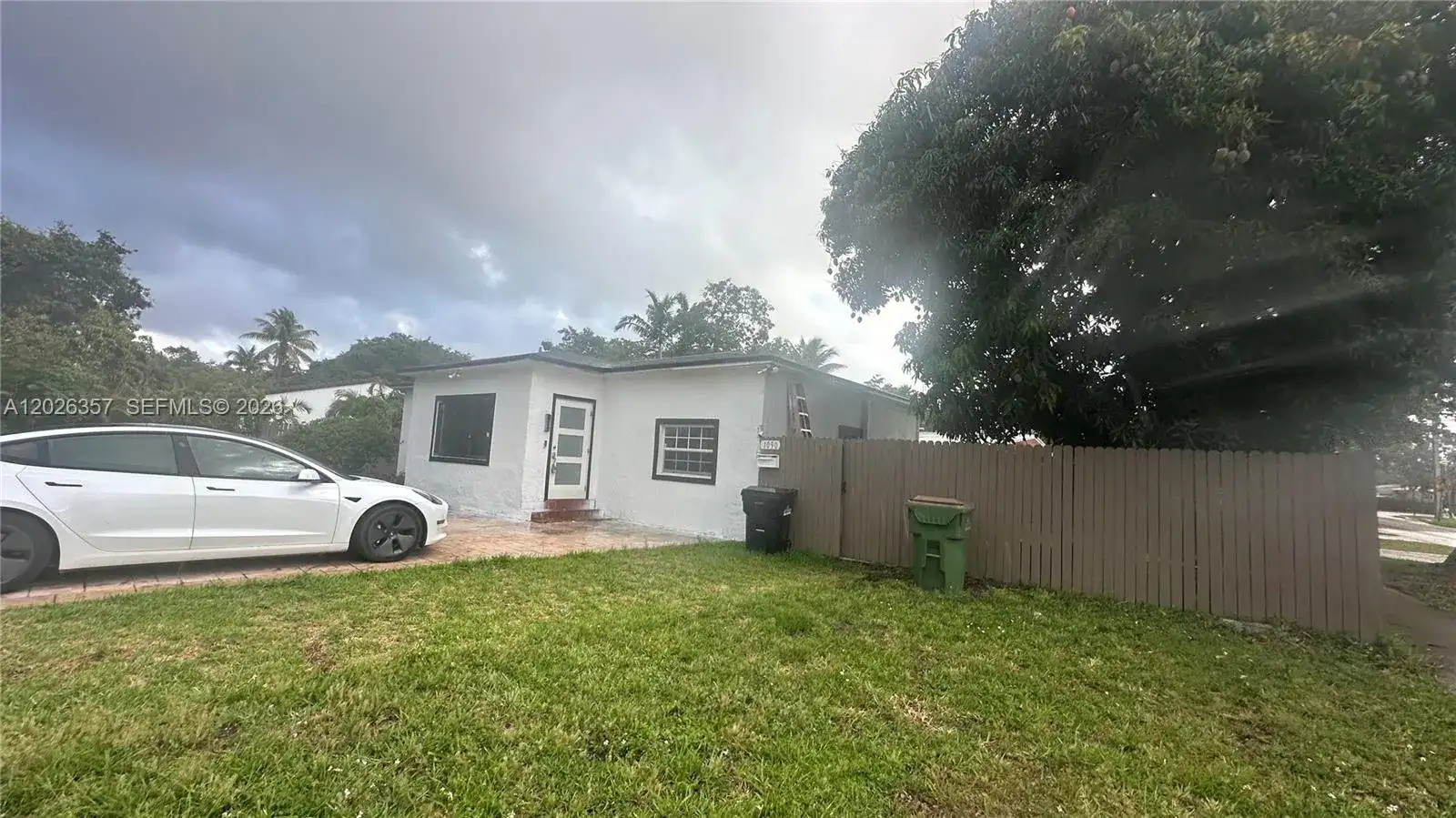 1090 NW 134th St, North Miami FL 33168 photo 5