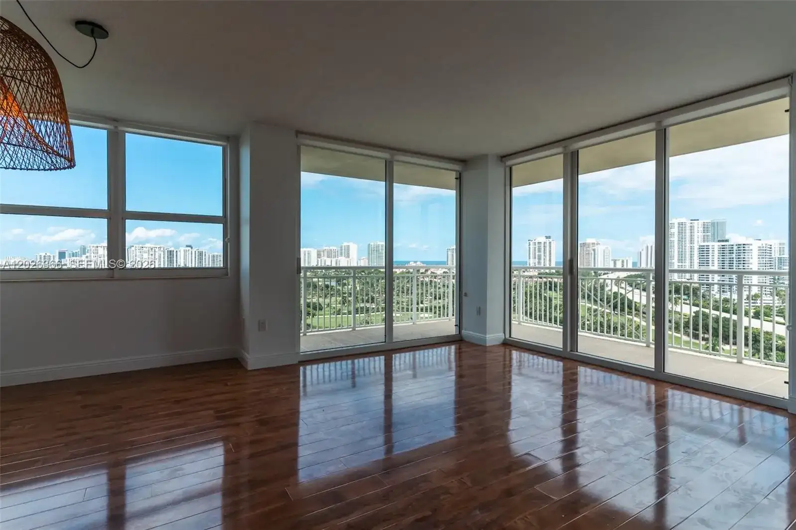 19501 W Country Club Dr # 1603, Aventura FL 33180 photo 2