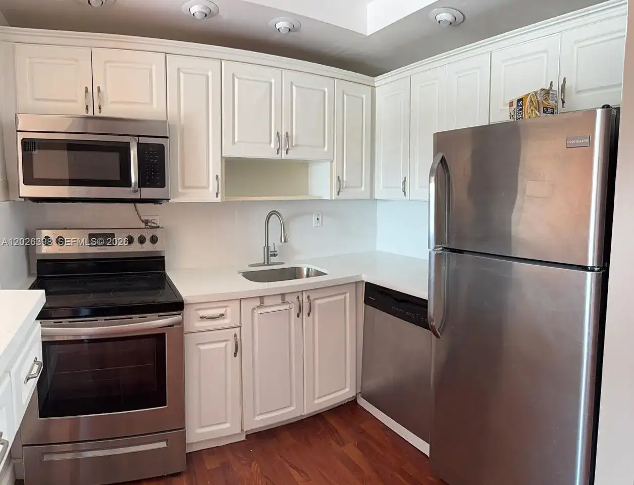 8950 NE 8th Ave # 405, Miami FL 33138 photo 4