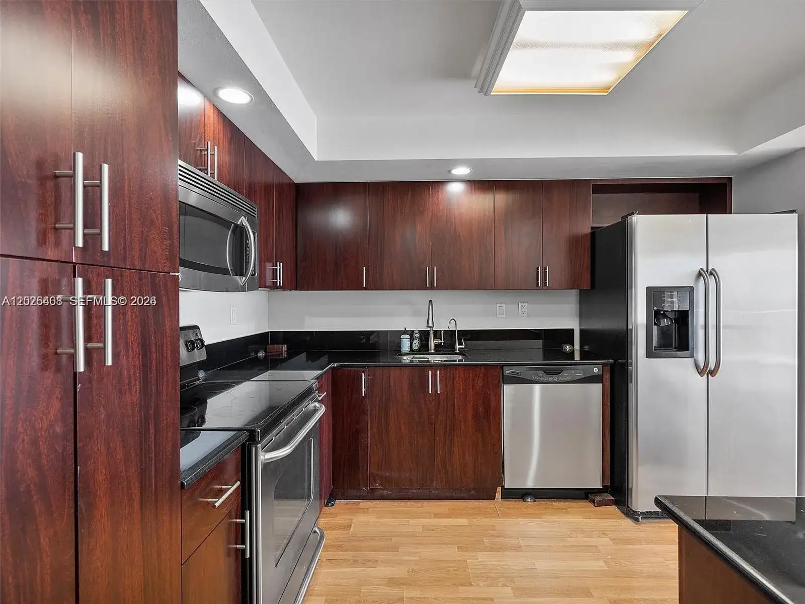 18021 Biscayne Blvd # 603, Aventura FL 33160 photo 3
