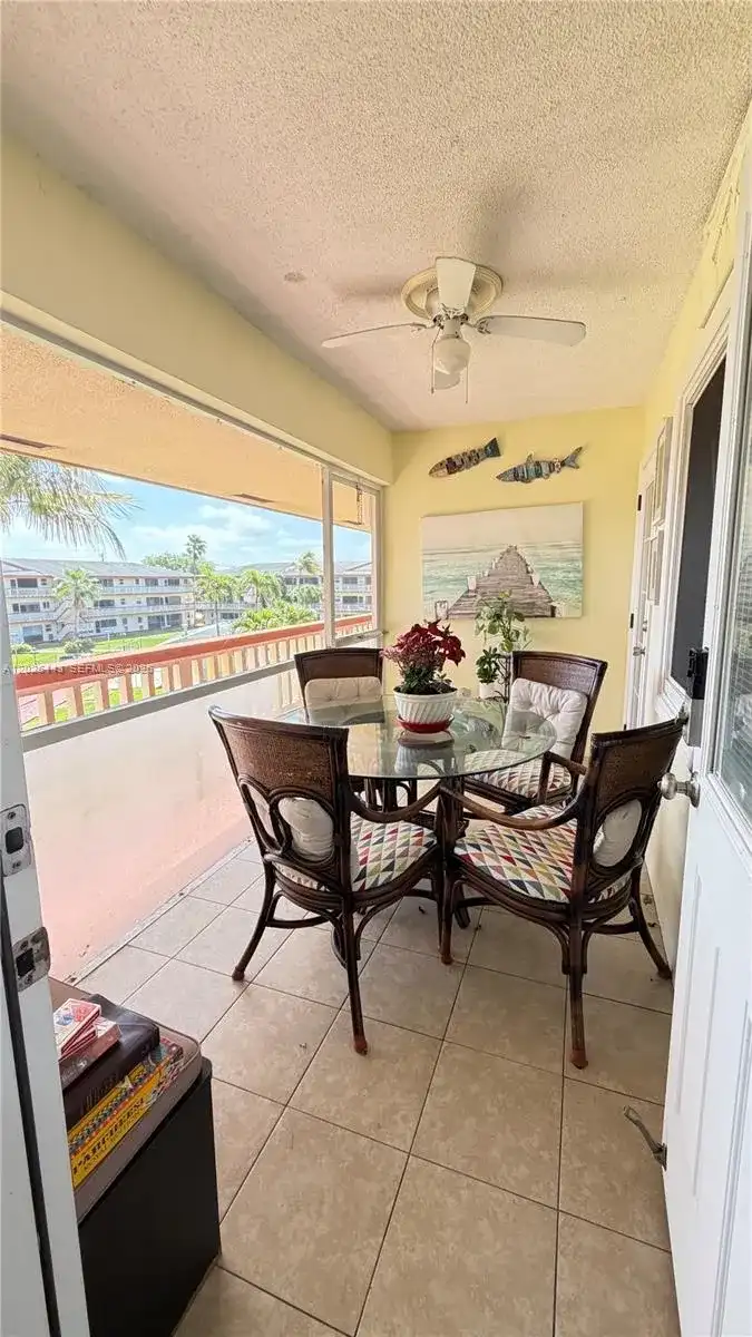 5300 Washington St # D309, Hollywood FL 33021
