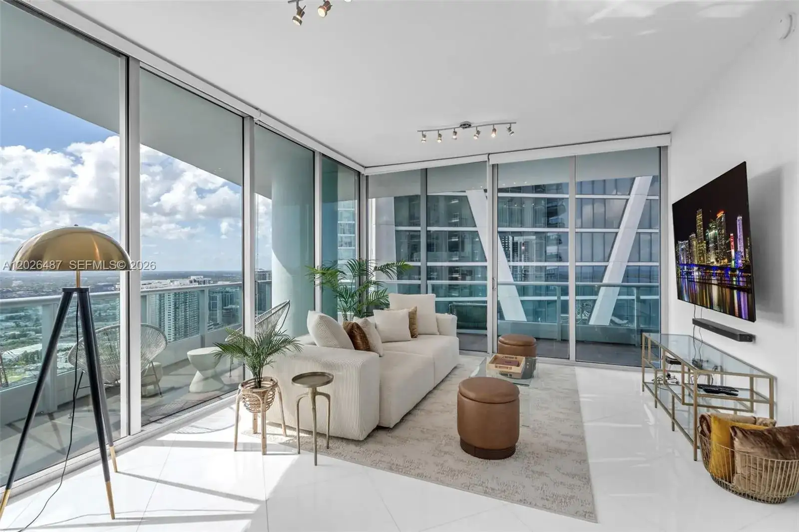 900 Biscayne Blvd # 4412, Miami FL 33132 photo 4