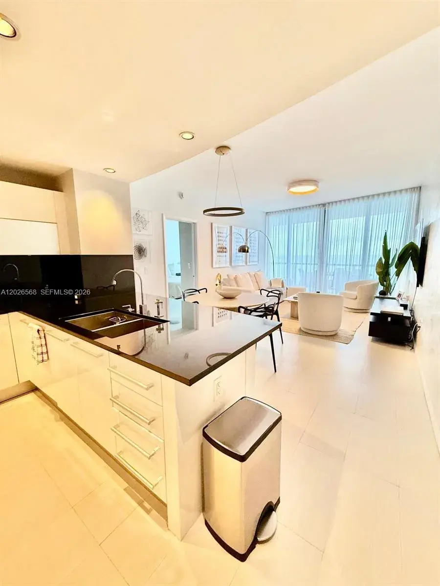 17121 Collins Ave # 1207, Sunny Isles Beach FL 33160