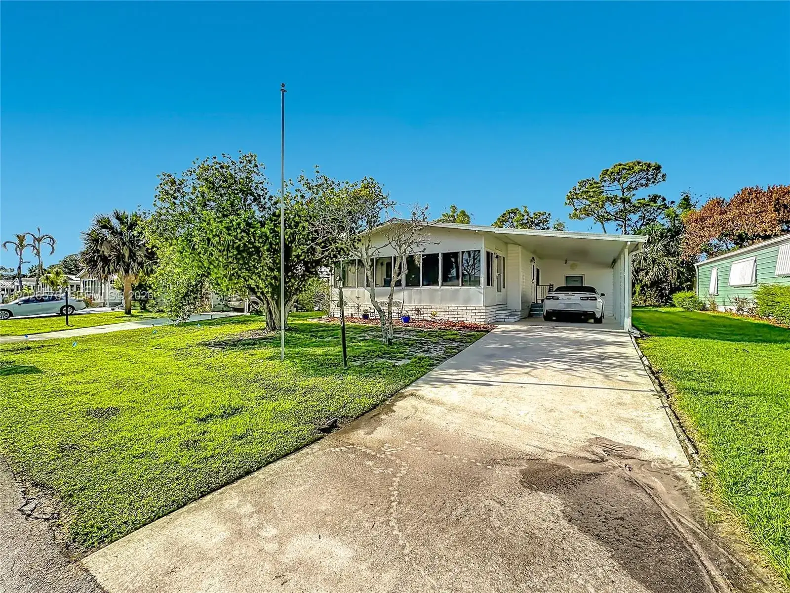 8227 Cinnamon Ln, Port St. Lucie FL 34952