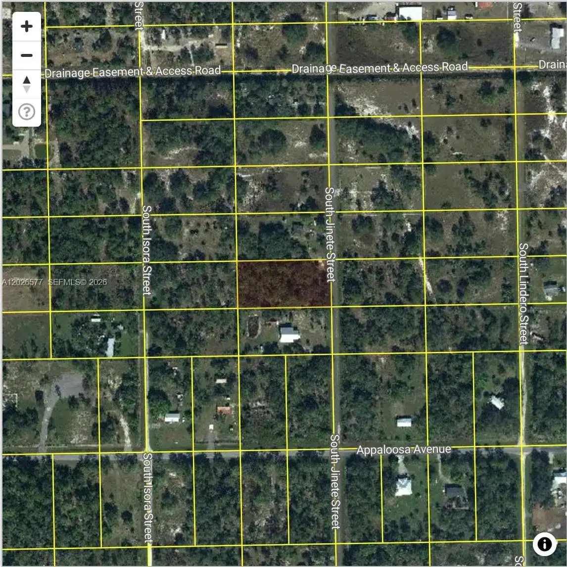 670 S Jinete St, Clewiston FL 33440