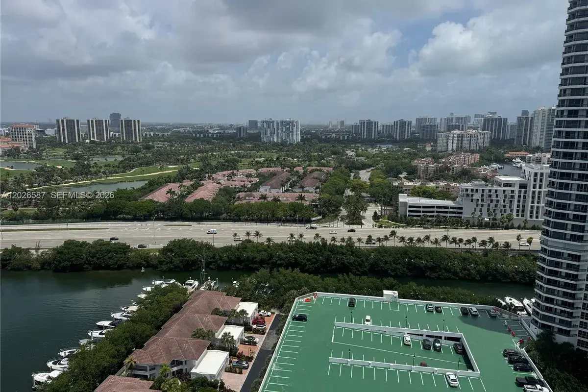 3530 Mystic Pointe Dr # 2709, Aventura FL 33180