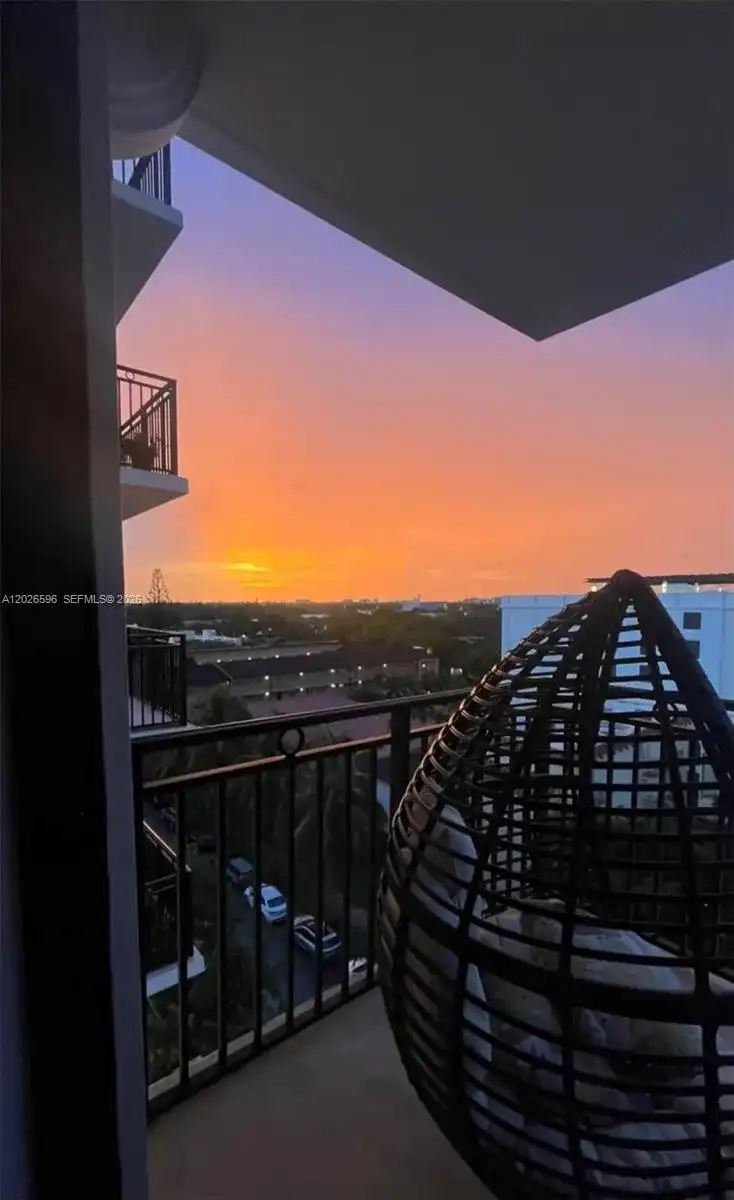 1300 Ponce De Leon Blvd # 702, Coral Gables FL 33134