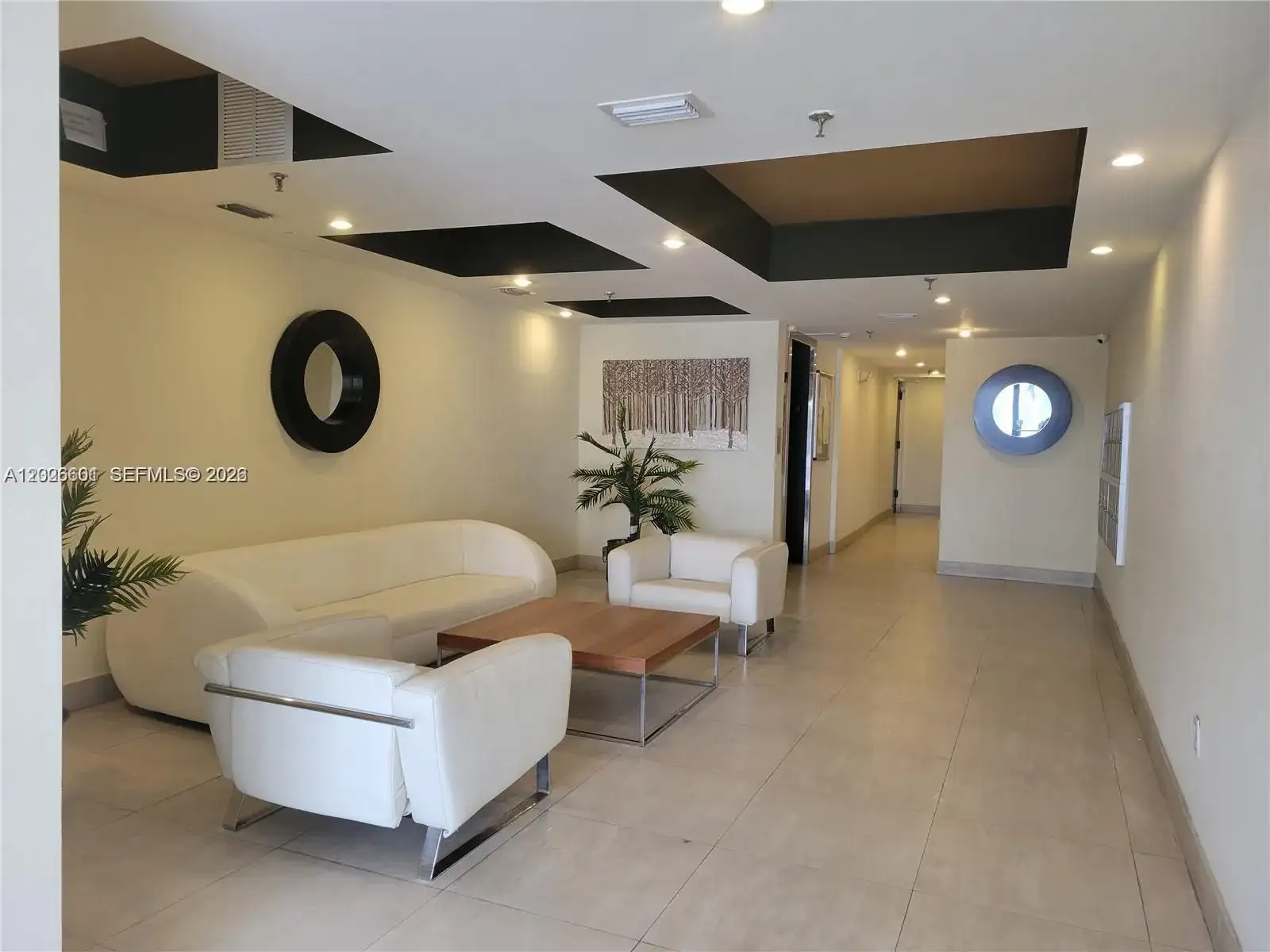 2924 Collins Ave # 301, Miami Beach FL 33140 photo 4