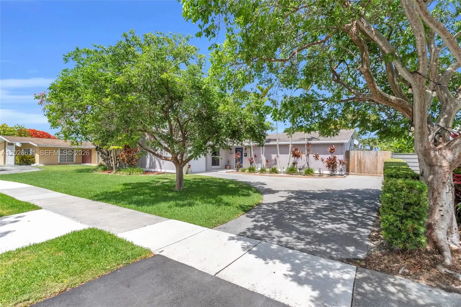 18645 SW 90th Ave, Cutler Bay FL 33157