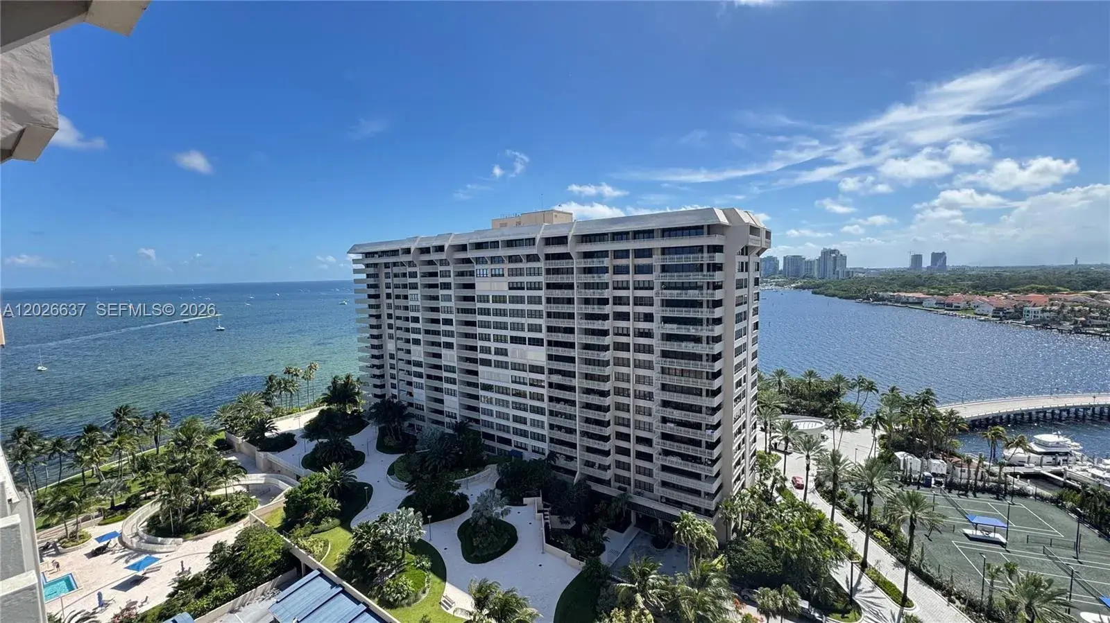 2 Grove Isle Dr # B1706, Miami FL 33133