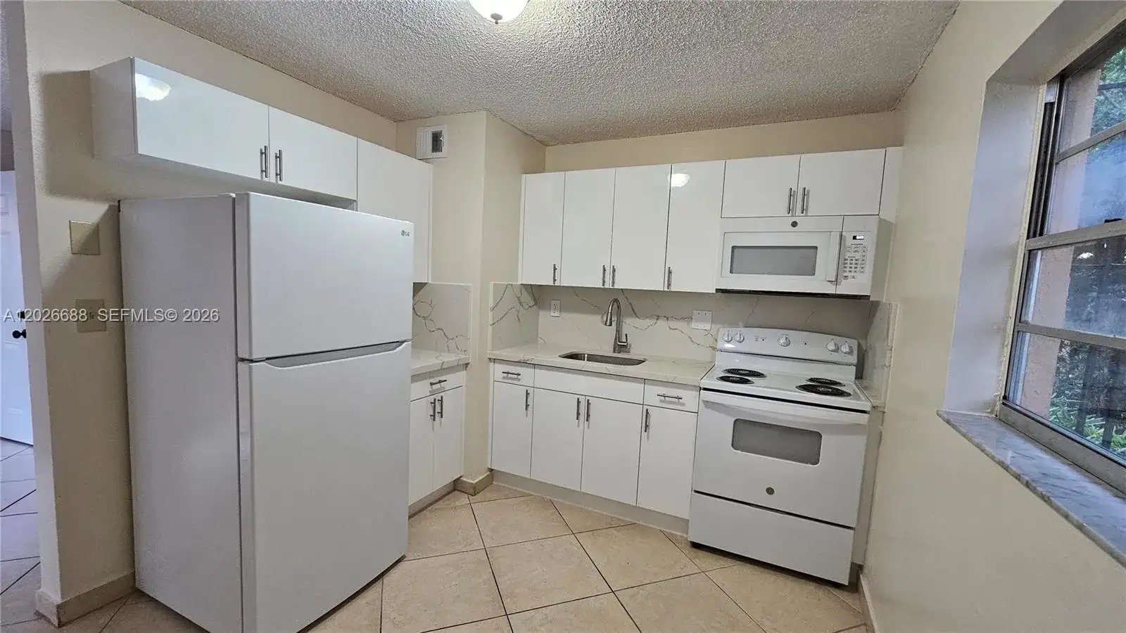 1235 NW 6th St # 3, Miami FL 33125 photo 4