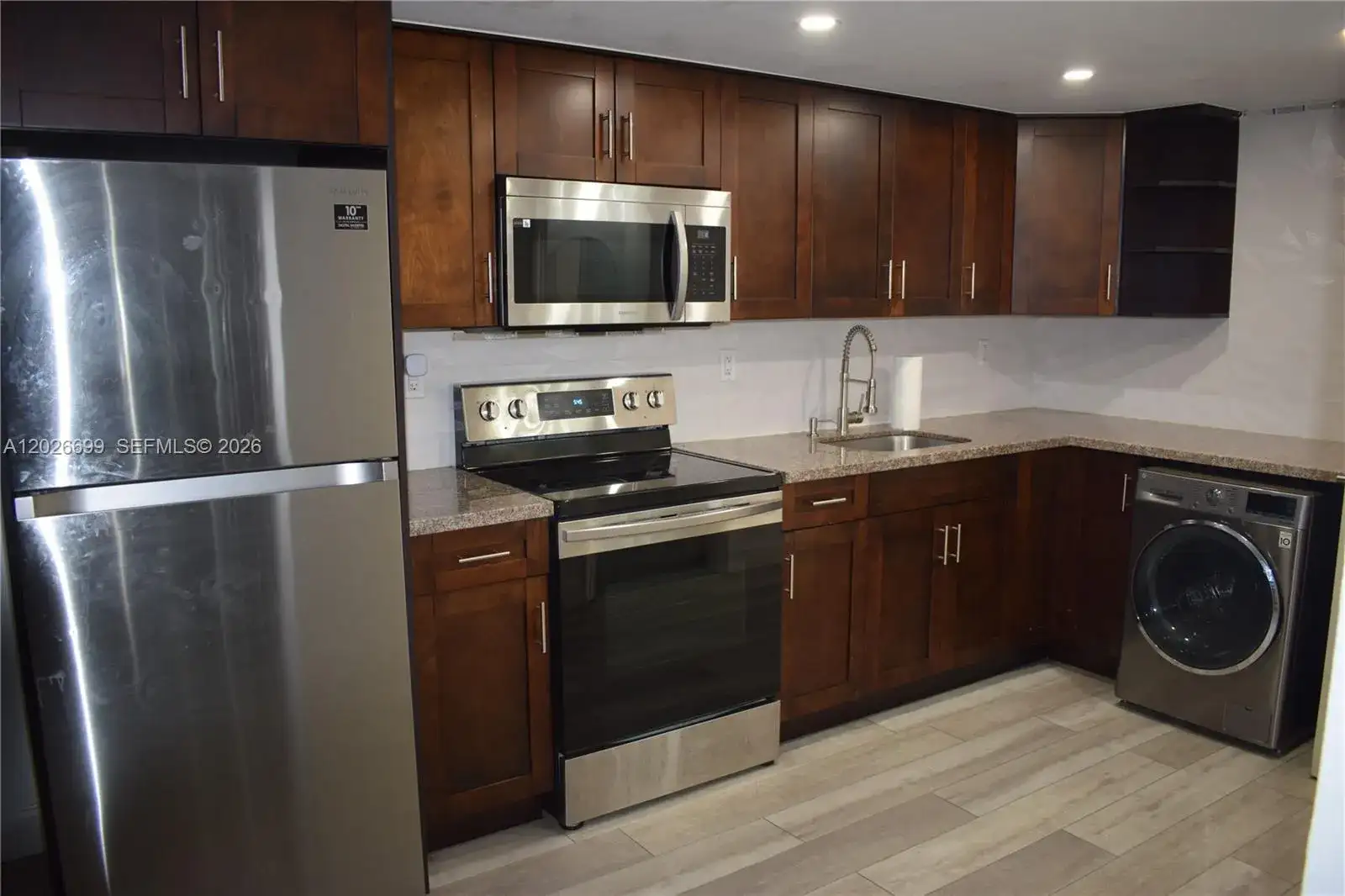 777 SW 9th Ave # 420, Miami FL 33130 photo 2