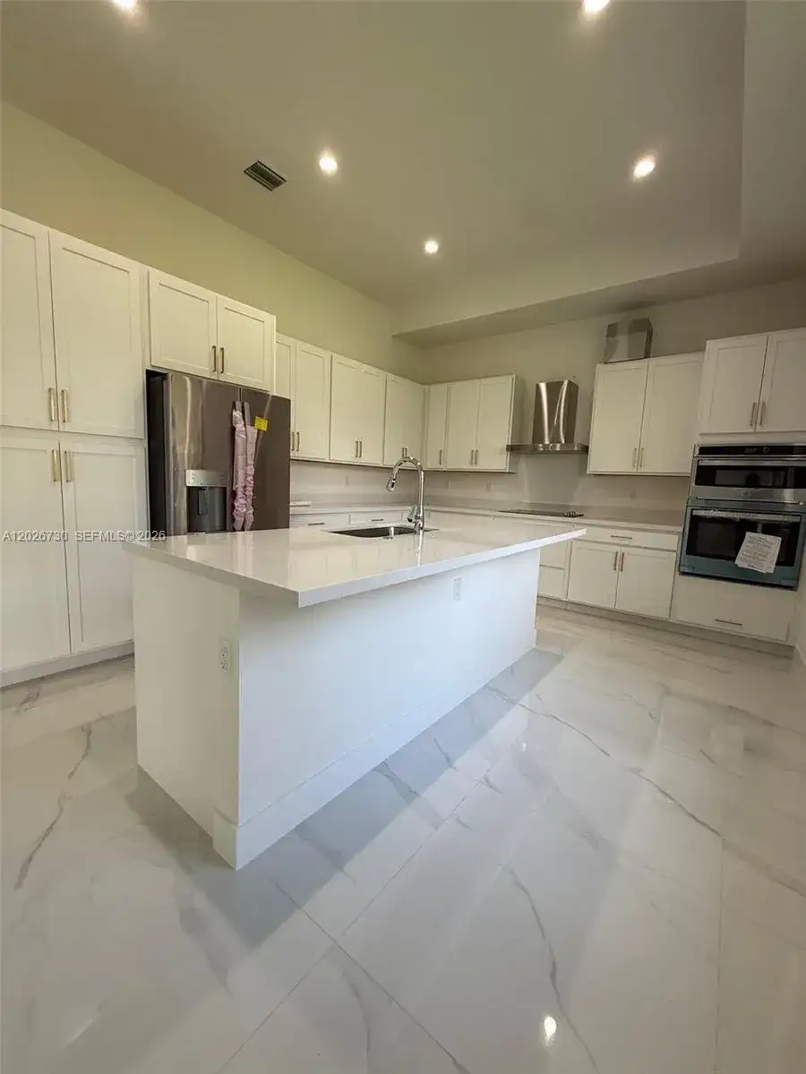 9630 SW 208th Ter, Cutler Bay FL 33189 photo 5