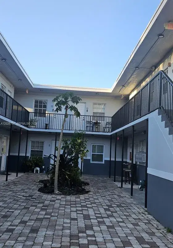 3615 Thomas Ave # 13, Miami FL 33133