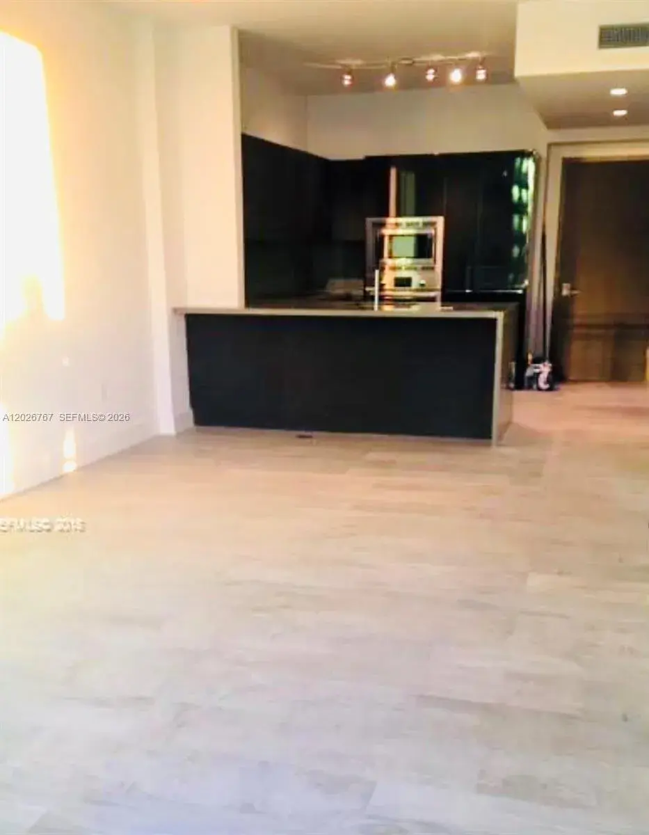 1080 Brickell Ave # 1703, Miami FL 33131