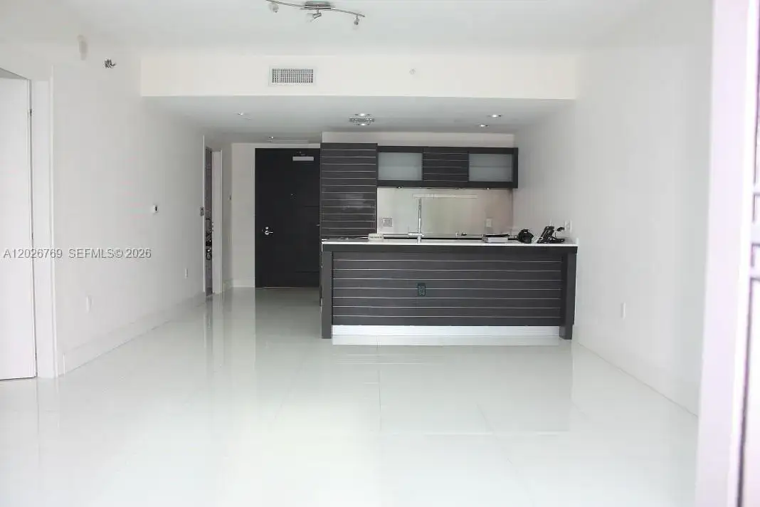 200 Biscayne Boulevard Way # 4211, Miami FL 33131