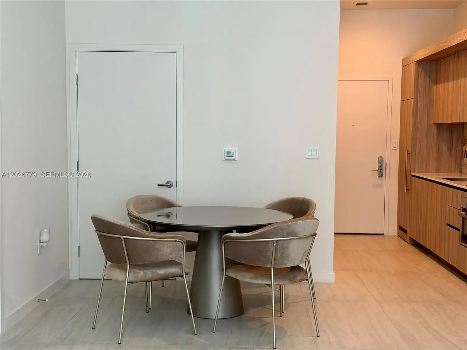 77 SE 5th St # 407, Miami FL 33131 photo 2