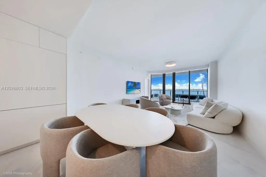 700 NE 24 St # 1403, Miami FL 33137