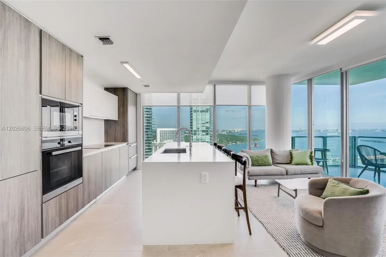 2900 NE 7th Ave # 3702, Miami FL 33137