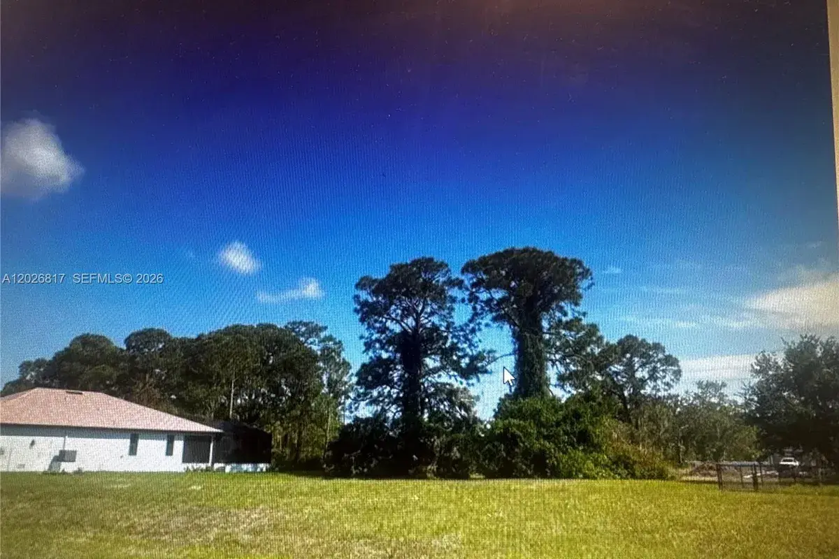 188 Spring Dr, Other City - In The State Of Florida FL 33947