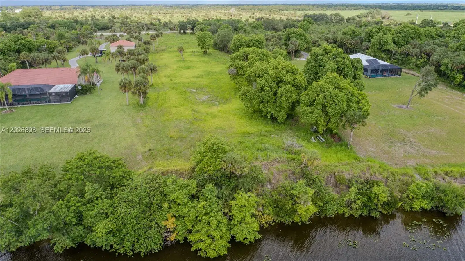 5220 Fort Denuad, La Belle FL 33935 photo 2