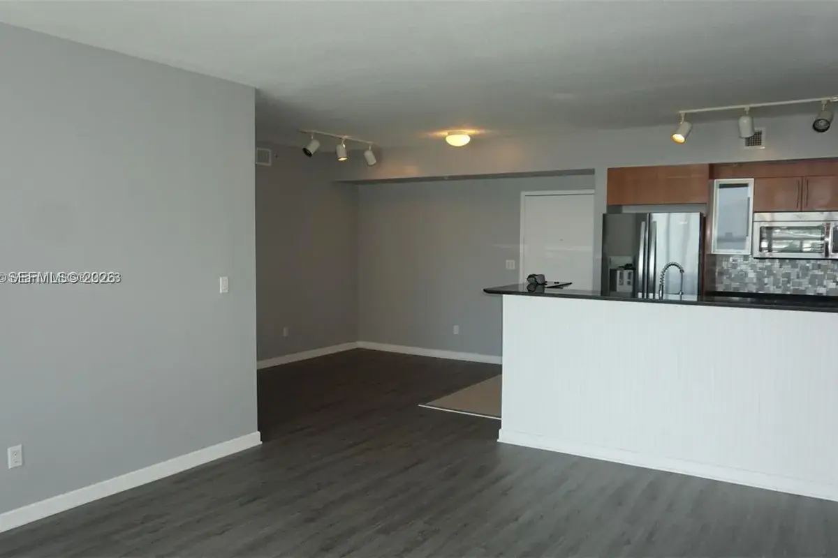 325 S Biscayne Blvd # 2022, Miami FL 33131