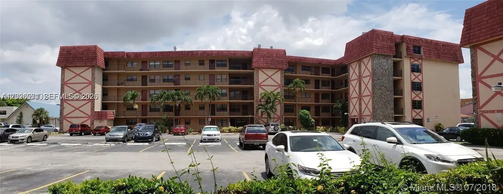 1325 W 68th St # 214, Hialeah FL 33014 photo 2