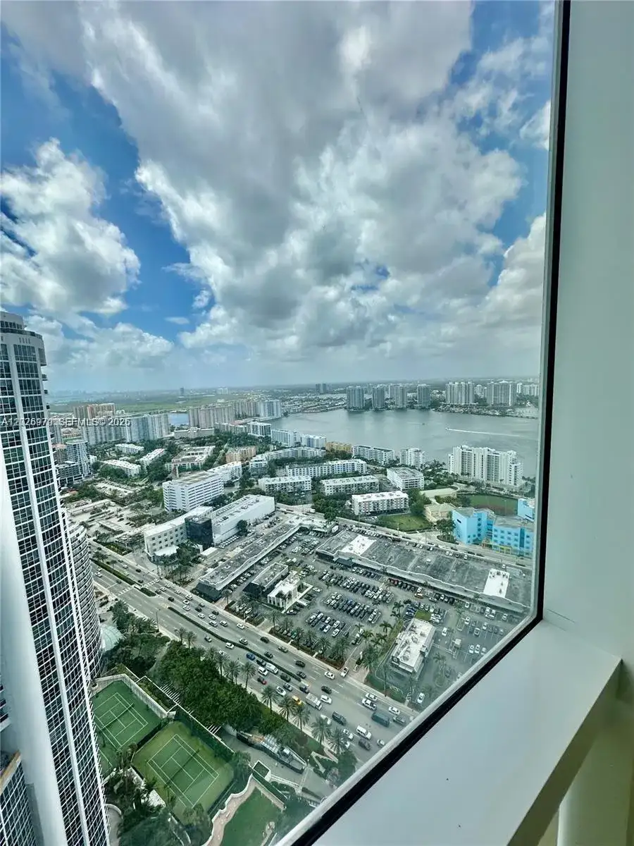 18201 Collins Ave # 5307, Sunny Isles Beach FL 33160 photo 4