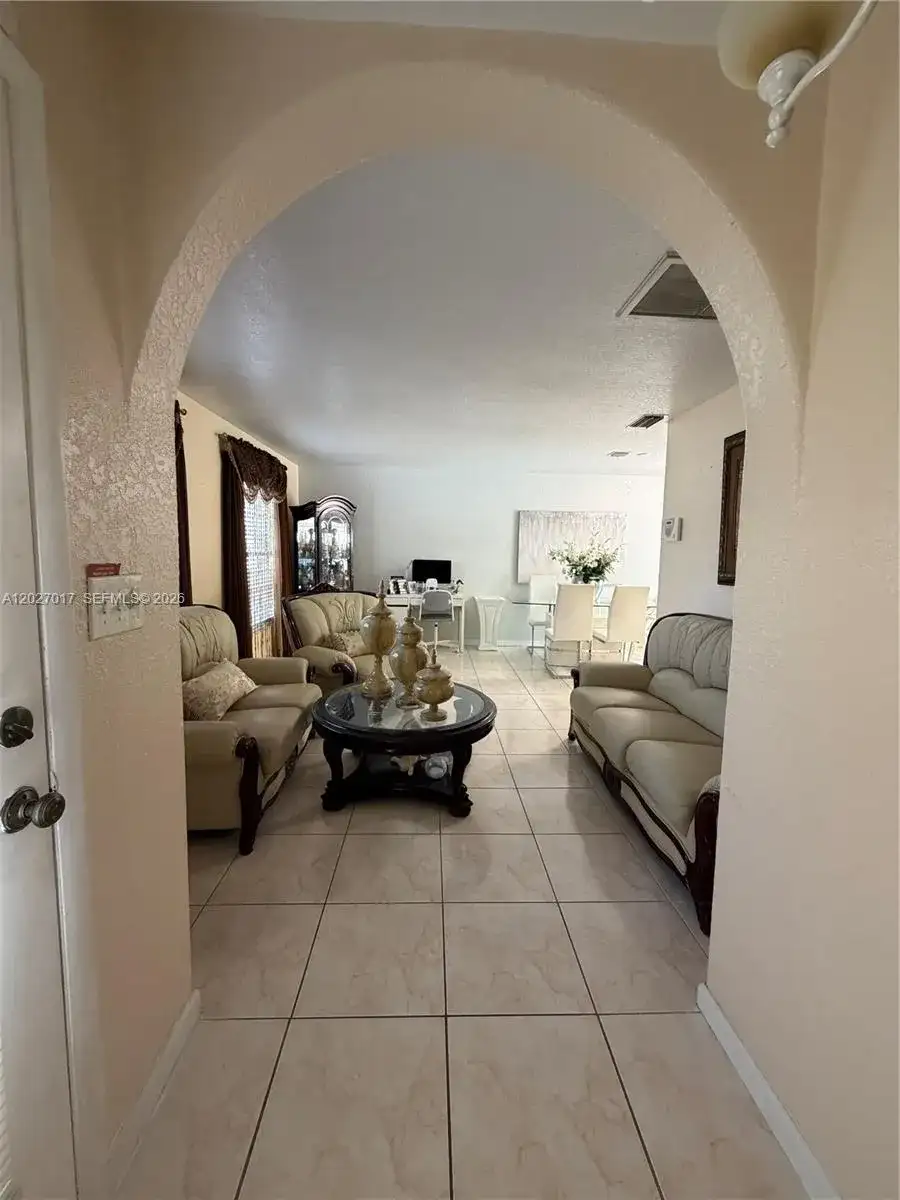 4162 Kingsbridge Drive, Orlando FL 32839 photo 4