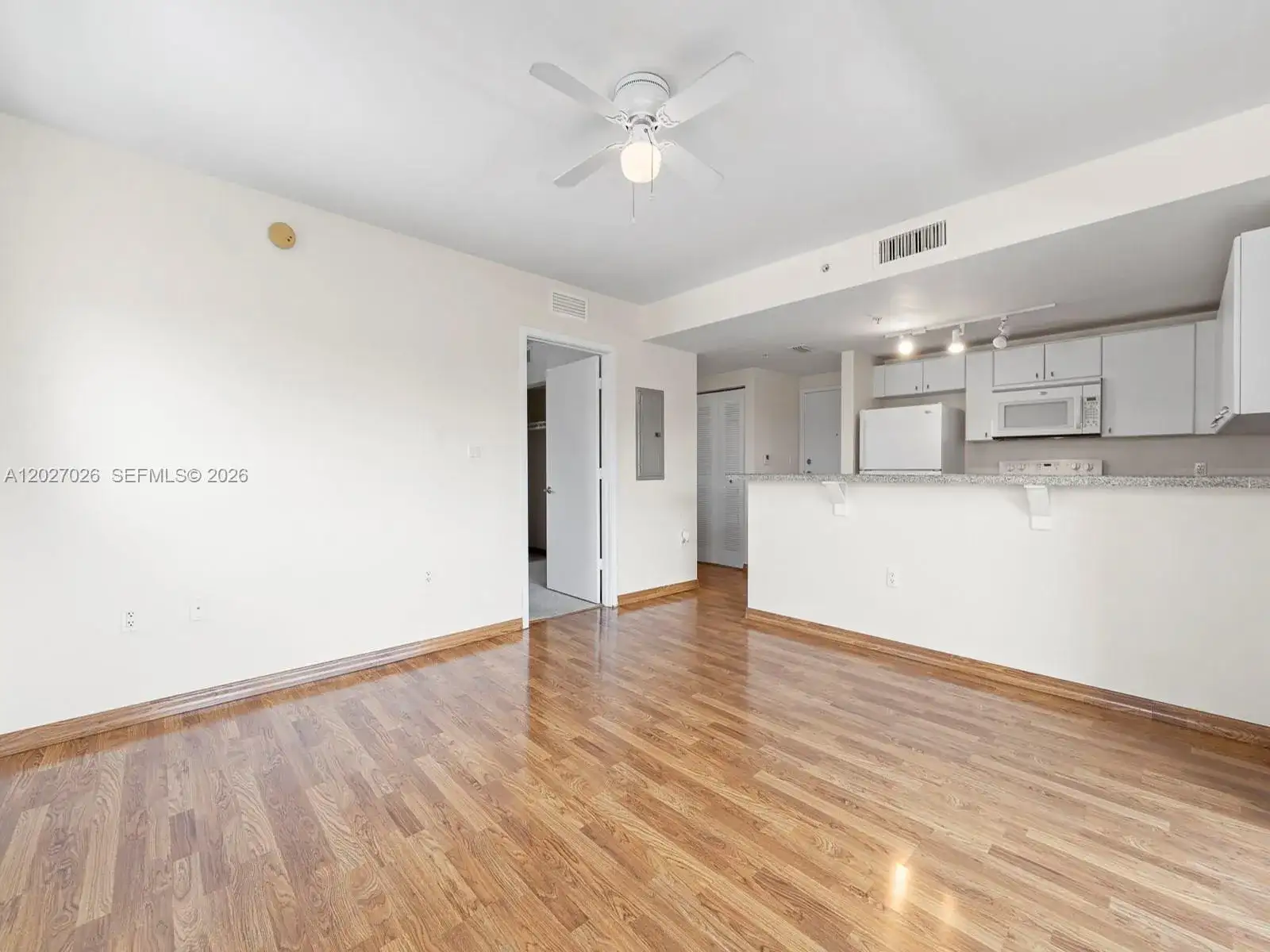 2740 SW 28th Ter # 508, Miami FL 33133 photo 2