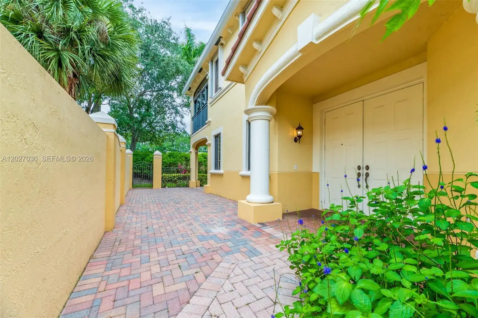 1695 Passion Vine Cir # 1, Weston FL 33326 photo 2