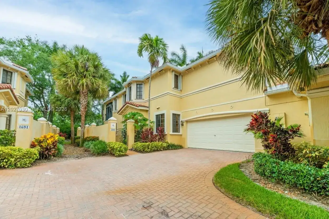 1695 Passion Vine Cir # 1, Weston FL 33326 photo 5