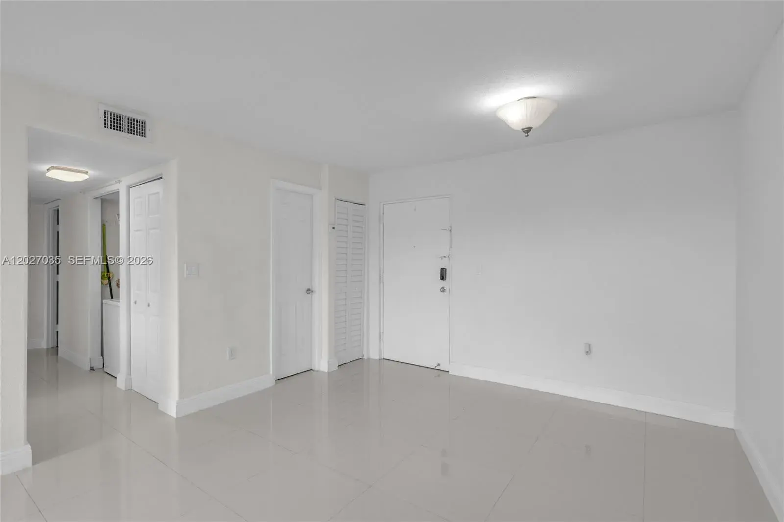 9440 W Flagler St # 208, Miami FL 33174