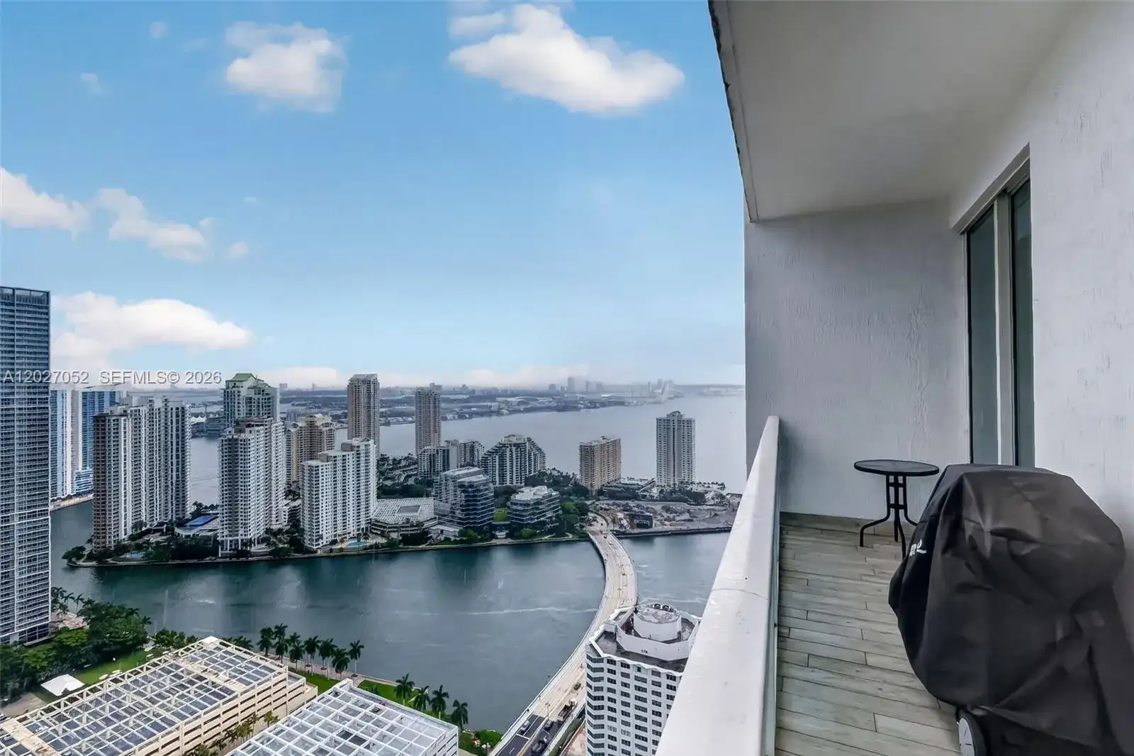 950 Brickell Bay Dr # 4504, Miami FL 33131 photo 3