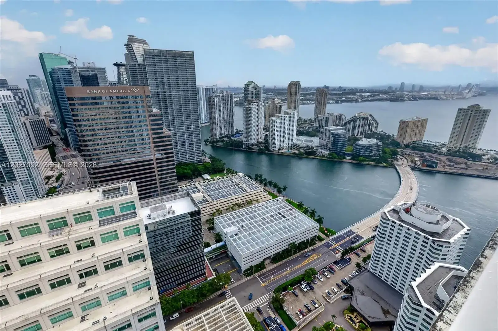 950 Brickell Bay Dr # 4504, Miami FL 33131 photo 4